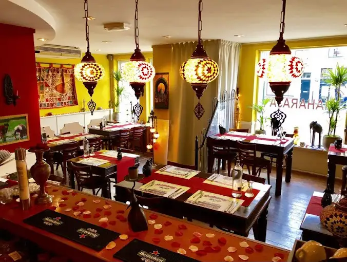 Maharaja Indiaas Restaurant (alleen op di t/m do)