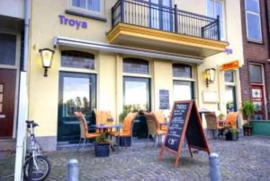 Troya Restaurant